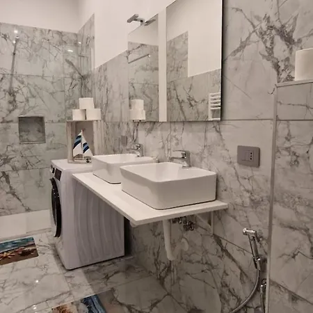 K&a Luxury X 4 Apartment